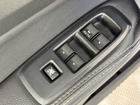 Used 2019 Ford Ranger Lariat w/ Technology Package image 12