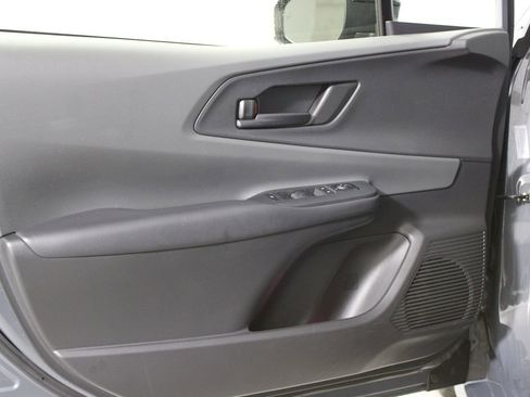 Used 2024 Toyota Prius LE image 6