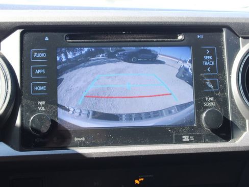 Used 2019 Toyota Tacoma TRD Sport AWD/4WD image 20