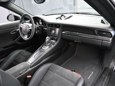 Certified 2015 Porsche 911 GT3 RWD image 27