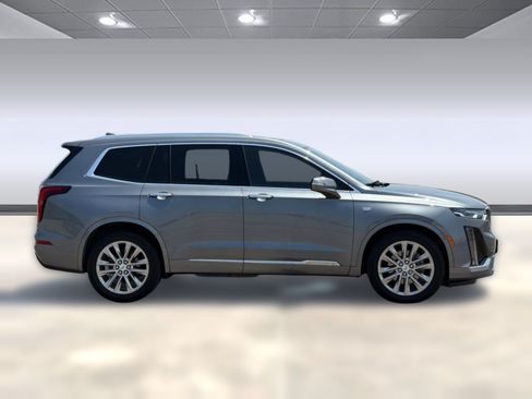 Used 2021 Cadillac XT6 Premium Luxury FWD image 7