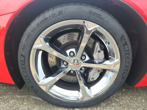 Used 2011 Chevrolet Corvette Grand Sport w/ Preferred Equipment Group RWD image 16