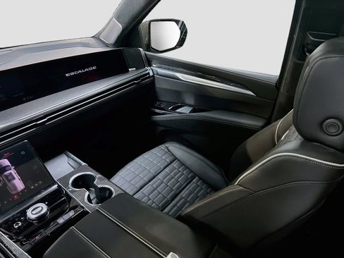 Used 2026 Cadillac Escalade V AWD/4WD image 26
