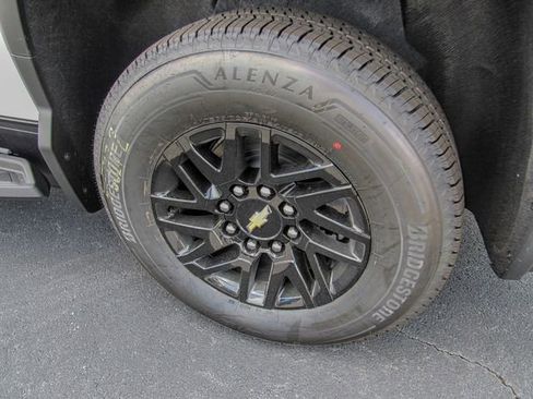 New 2026 Chevrolet Silverado EV LT w/ Plus Package image 9