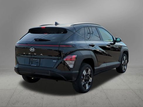 Certified 2025 Hyundai Kona SEL image 6