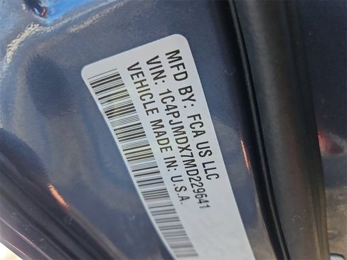 Used 2021 Jeep Cherokee Limited w/ Trailer Tow Group image 14