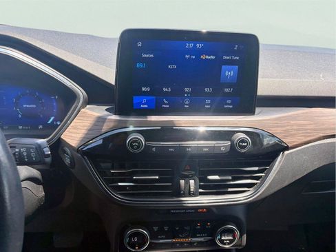 Used 2020 Ford Escape Titanium AWD/4WD image 11