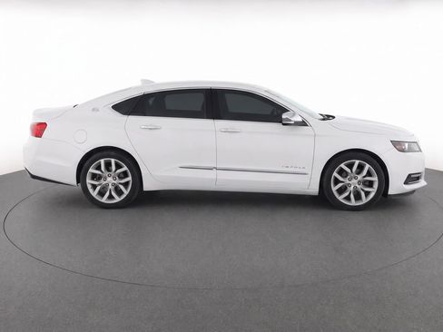 Used 2017 Chevrolet Impala Premier w/ Enhanced Convenience Package FWD image 10
