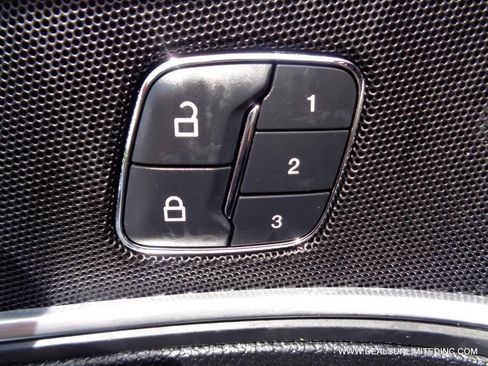 Used 2016 Ford Explorer Limited image 11