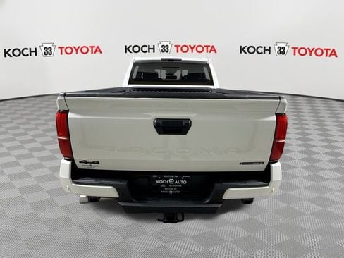 New 2025 Toyota Tacoma TRD Off-Road image 7
