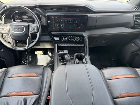 Certified 2024 GMC Sierra 1500 AT4 w/ AT4 Preferred Package AWD/4WD image 11