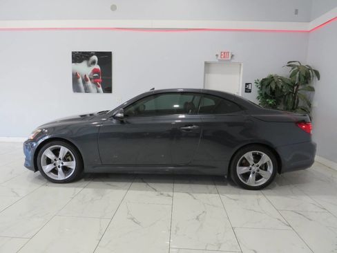 Used 2010 Lexus IS 250C RWD image 12