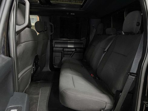 Used 2019 Ford F150 XLT w/ Equipment Group 302A Luxury AWD/4WD image 17