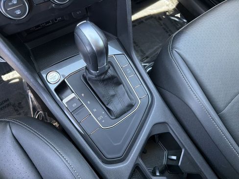 Used 2019 Volkswagen Tiguan SE FWD image 29