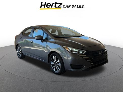 Used 2025 Nissan Versa SV FWD image 1