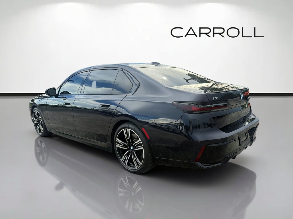 Used 2025 BMW i7 eDrive50 w/ M Sport Package RWD image 5