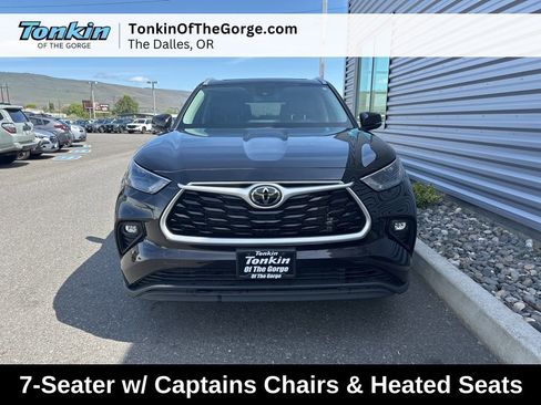 Used 2022 Toyota Highlander XLE image 11