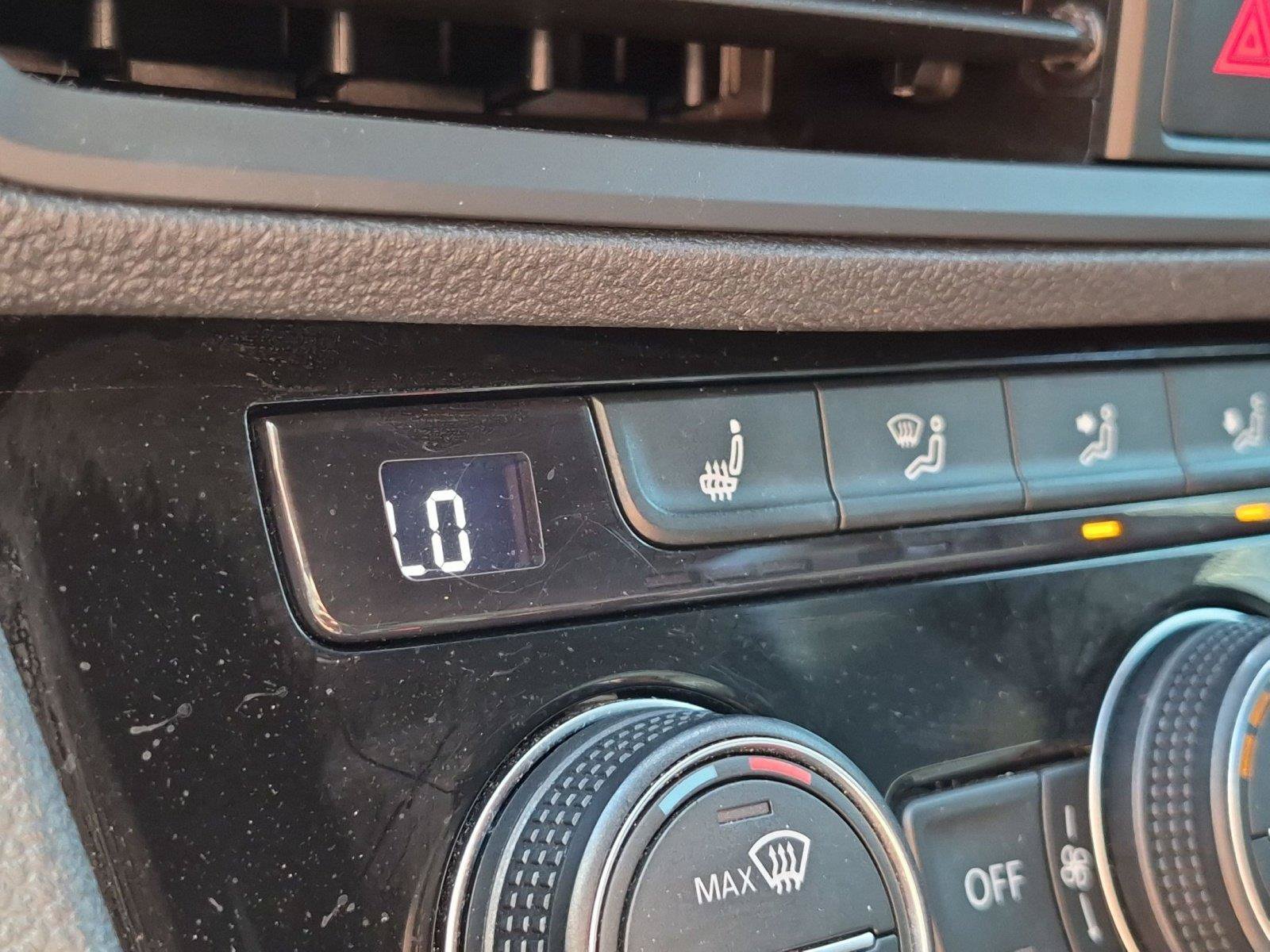 Used 2019 Volkswagen Jetta GLI FWD image 23