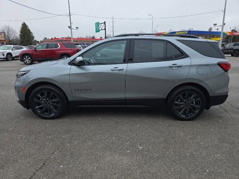 Used 2023 Chevrolet Equinox RS w/ LPO, Floor Liner Package image 5