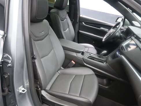 Used 2025 Cadillac XT5 Premium Luxury FWD image 31