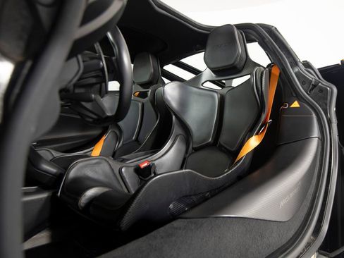 Used 2021 McLaren 765LT RWD image 32