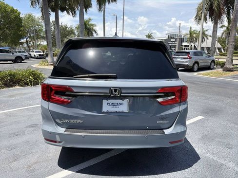 Certified 2024 Honda Odyssey Touring image 7