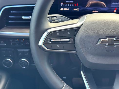 Used 2026 Chevrolet Tahoe Z71 w/ Comfort Package image 24