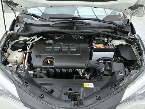 Used 2021 Toyota C-HR LE image 50