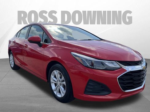 Used 2019 Chevrolet Cruze LT w/ LT Fleet Convenience Package FWD image 3