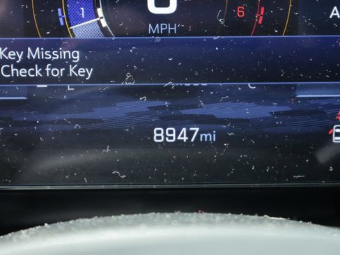 Used 2026 Chevrolet Equinox LT FWD image 24