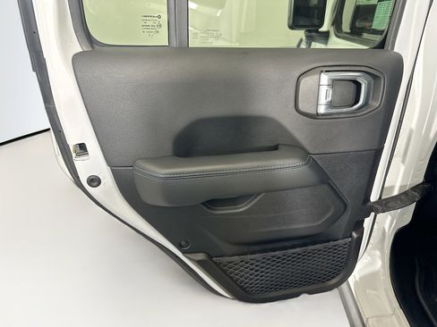 Used 2022 Jeep Wrangler Unlimited Rubicon 4xe w/ Cold Weather Group image 25