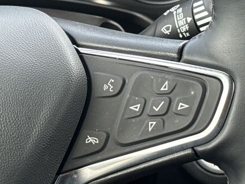 Certified 2024 Chevrolet Equinox LT w/ LPO, Floor Liner Package image 20