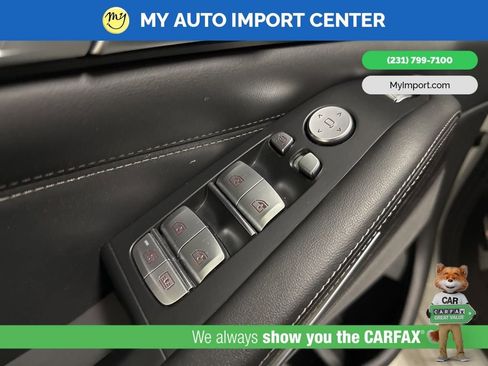 Used 2020 BMW X7 M50i image 11