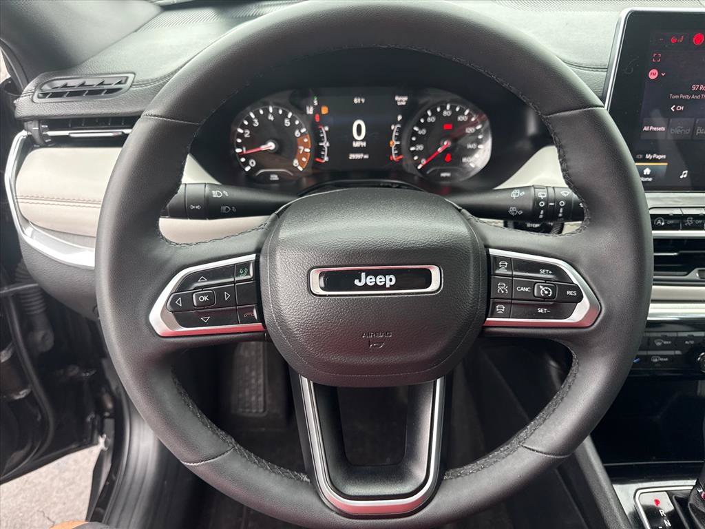 Used 2024 Jeep Compass Limited AWD/4WD image 10