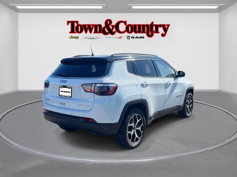 Certified 2025 Jeep Compass Limited AWD/4WD image 7