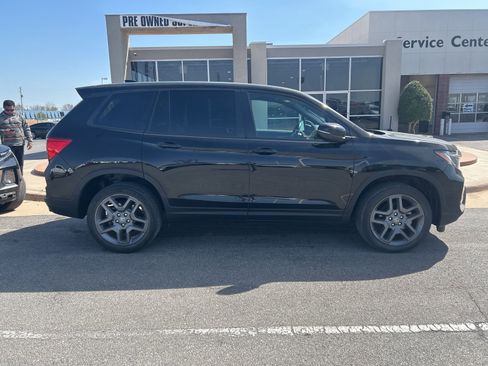 Used 2023 Honda Passport EX-L image 4