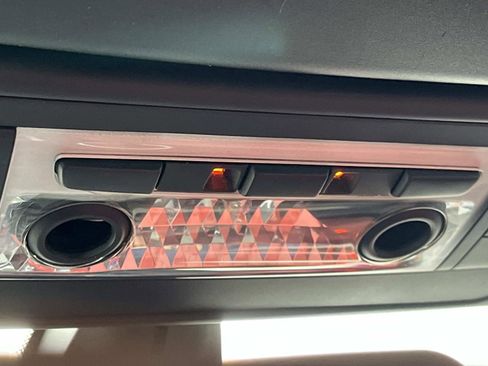 Used 2013 BMW 135i Convertible image 30