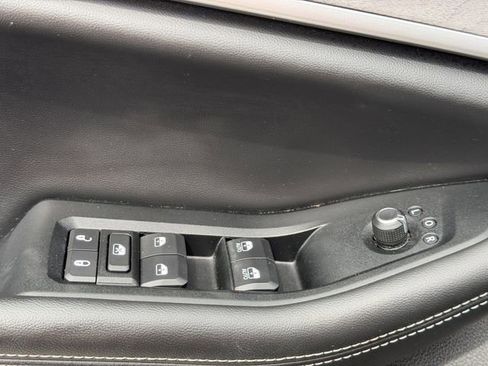 Used 2022 Jeep Grand Cherokee L Limited w/ Luxury Tech Group II image 24