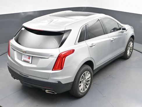Used 2018 Cadillac XT5 Luxury w/ Driver Awareness Package image 35