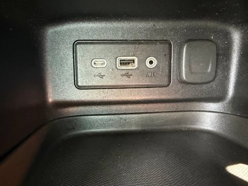 Used 2019 Chevrolet Equinox LS w/ LS Convenience Package AWD/4WD image 20