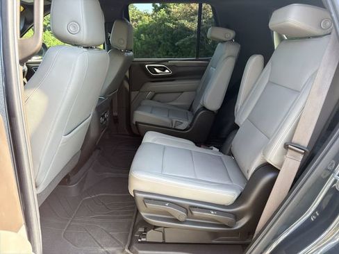 Used 2021 Chevrolet Tahoe LT w/ LT Signature Package AWD/4WD image 26