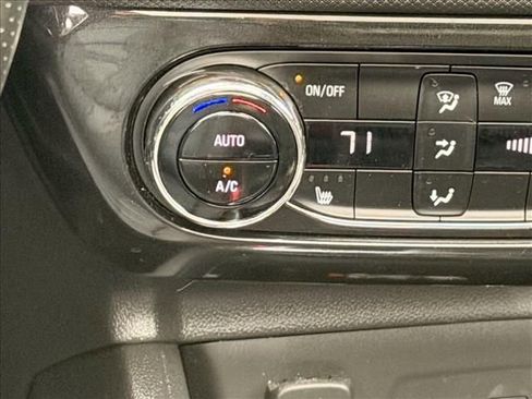 Used 2024 Chevrolet TrailBlazer RS w/ Convenience Package AWD/4WD image 22