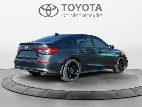 Used 2024 Honda Civic Sport image 5