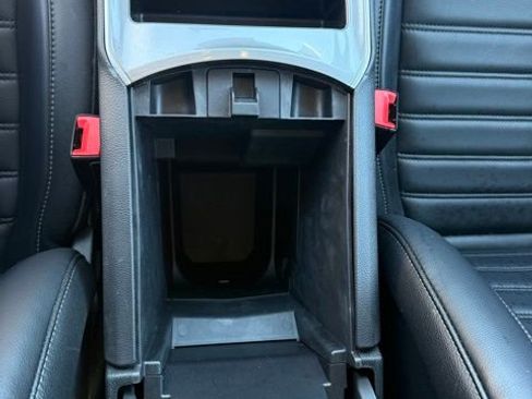 Used 2024 Ford Edge SEL w/ Convenience Package image 23