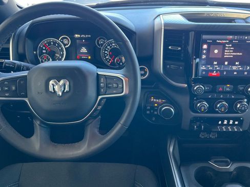 Used 2025 RAM 1500 Big Horn AWD/4WD image 11