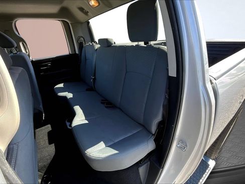 Used 2017 RAM 1500 Express AWD/4WD image 24