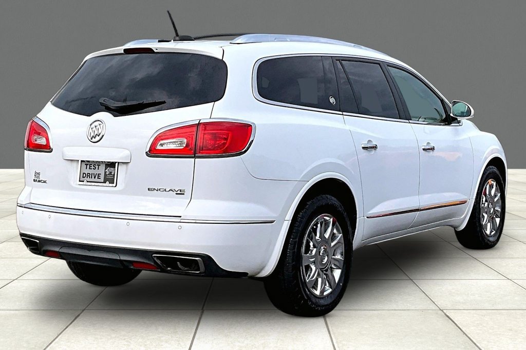 Used 2017 Buick Enclave Premium AWD/4WD image 2