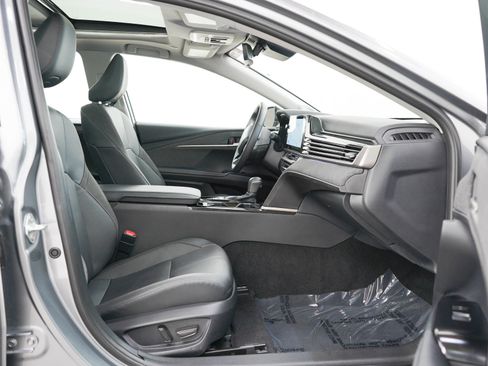 Used 2026 Toyota Camry XLE w/ Premium Plus Package AWD/4WD image 11