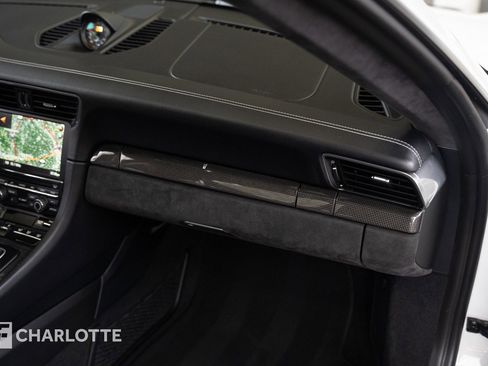 Used 2016 Porsche 911 GT3 RS image 36