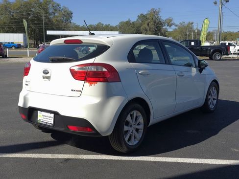Used 2013 Kia Rio EX w/ Convenience Pkg image 5